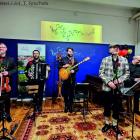 Zdjęcie z koncertu noworocznego w Wieluniu. Stand up muzyczny „Szymon poszedł w tango w...