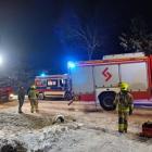 Zdjęcie z wypadku w Brzezinach, gdzie trzy osoby trafiły do szpitala, w tym 6-letnie...