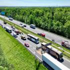 Na zdjęciu wypadek dwóch autokarów wiozących dzieci na A4 / fot.: KPP w Mysłowicach