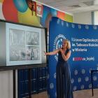 Zdjęcia ze spotkania z dr Aleksandrą Kosmędą w I LO w Wieluniu / fot.: Elżbieta Mizak