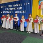 Zdjęcia z I Gminnego Przeglądu Pieśni i Piosenek Religijnych w Szkole Podstawowej w...
