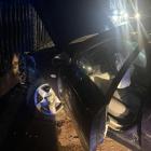 Zdjęcie z miejsca wypadku w Rząśni. Auto uderzyło w ogrodzenie / fot.: OSP KSRG Rząśnia