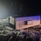Zdjęcie z miejsca wypadku busa wiozącego ludzi do pracy. Tarnówka (gm. Szadek, pow....