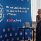 Zdjęcia ze spotkania z dr Aleksandrą Kosmędą w I LO w Wieluniu / fot.: Elżbieta Mizak