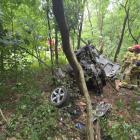 Na zdjęciu wypadek na DW480 w m. Ligota (gm. Burzenin, pow. sieradzki) / fot.: KPP w...