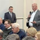 Polityk Prawa i Sprawiedliwości Mariusz Błaszczak rozmawiał z mieszkańcami Wielunia i...