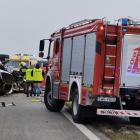 Zdjęcie z miejsca wypadku na S8 Chojny, gm. Lututów. Nie żyją cztery osoby / fot.: KPP...
