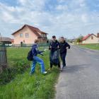 Zdjęcia pokazują akcję Czysta Rzeka 2026 w gminie Wierzchlas / fot.: Szkoła Podstawowa...