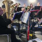 Na zdjęciu Orkiestra Dęta, Spirit Songs Band i Akademia Młodego Muzyka Cementowni Warta...