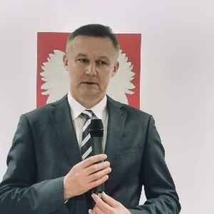 Zdjęcie: Wieluń wiadomości Kulisy Powiatu Portal gazeta Kulisy kulisy
