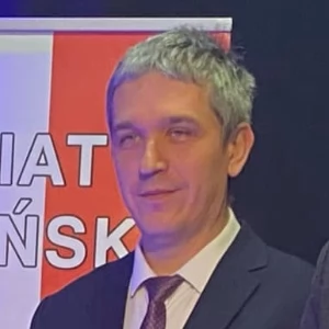 Zdjęcie: Wieluń wiadomości Kulisy Powiatu Portal gazeta Kulisy kulisy