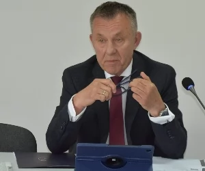 Zdjęcie: Wieluń wiadomości Kulisy Powiatu Portal gazeta Kulisy kulisy