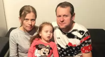 3,5-letnia Lenka cierpi na nieuleczalną chorobę: Rodzice błagają o pomoc