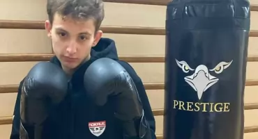 Tobiasz Florczak ze Starej Brzeźnicy z brązowym medalem Mistrzostw Okręgu Łódzkiego w boksie