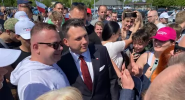Sławomir Mentzen odwiedził Pajęczno: Mocne słowa o Trzaskowskim i apel o prawdziwą zmianę w Polsce