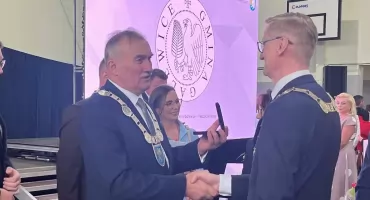 Galewice z nowymi symbolami. Uroczysta sesja Rady Gminy.