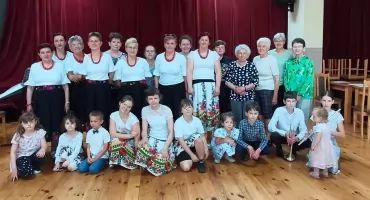 KGW Piaski-Srebrnica i KGW Słupsko stworzyły muzyczny prezent dla mam: Za nami koncert z okazji Dnia Matki