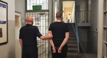 Magnetyczne zamki nie pomogły. Policja weszła do nielegalnego salonu gier