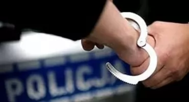 Zatrzymany sprawca kradzieży paliwa z ciężarówki. 25-latek usłyszał zarzuty