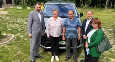 Nowy elektryczny samochód dla Rodzinnego Domu Dziecka w Wieluniu