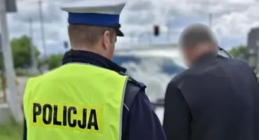 Karawan jechał slalomem. Za kierownicą 51-latek z Radomska, w środku trumna z ciałe
