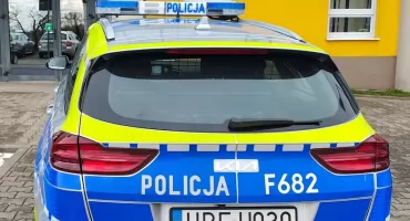 Niebezpieczne zdarzenie w Wieruszowie - motocyklista przewrócił się na jezdnię