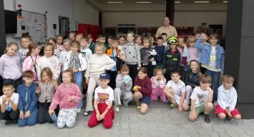 Ciekawe spotkanie w Wieruszowie - strażaków odwiedzili uczniowie