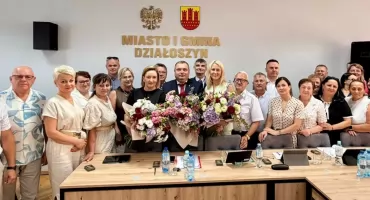 Jednogłośne wotum zaufania i absolutorium dla burmistrza Działoszyna