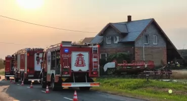 Pożar domu w Turowie: Na miejscu trzy zastępy straży pożarnej