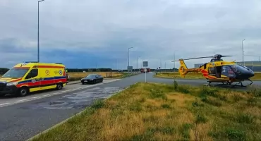 Dziecko zasłabło podczas podróży drogą S8. Na miejsce wezwano śmigłowiec LPR