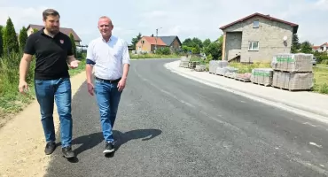 Budowa drogi w m. Raczyn w gminie Czarnożyły na finiszu 