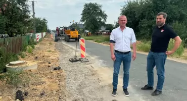 Przebudowa drogi w Grębieniu nabiera tempa: Prace idą zgodnie z planem
