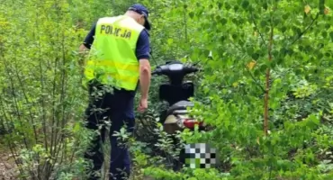 Policjanci odnaleźli skradziony motorower - był porzucony w zaroślach