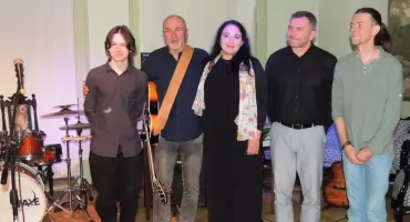 Poezja, która zatrzymała czas. Wyjątkowy koncert w Pałacu Męcińskich w Działoszynie