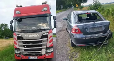 Kolizja w gminie Rusiec. Mieszkaniec powiatu pajęczańskiego zderzył się ze scanią