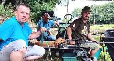 Pogoda nie pokonała wędkarzy. Emocjonująca walka o puchar burmistrza w Działoszynie