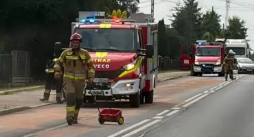 Akcja strażaków na drodze w Makowiskach