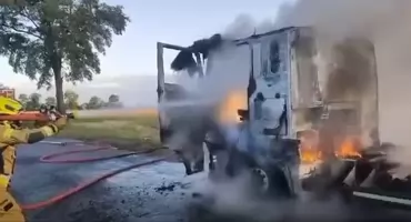 Pożar ciężarówki na drodze - strażacy podali wstępną przyczynę
