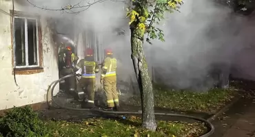 Pożar domu w Sieradzu. Mieszkanie spaliło się doszczętnie