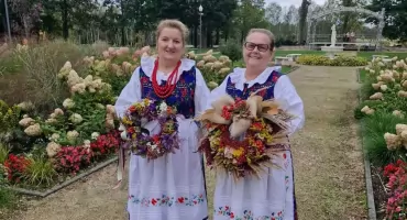 Dary jesieni zamknięte w wianku. Warsztaty w Pałacu Męcińskich w Działoszynie