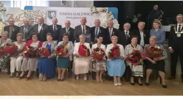 Piękny jubileusz w gminie Galewice - 10 par otrzymało medale za 50-lecie małżeństwa 