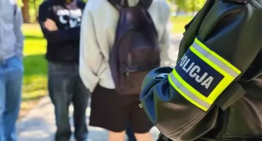 18-latek groził nauczycielce w szkole. „Wrócę tu z nożem”