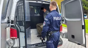 Bili pałką i zabrali biżuterię. Czterech zatrzymanych po napadzie